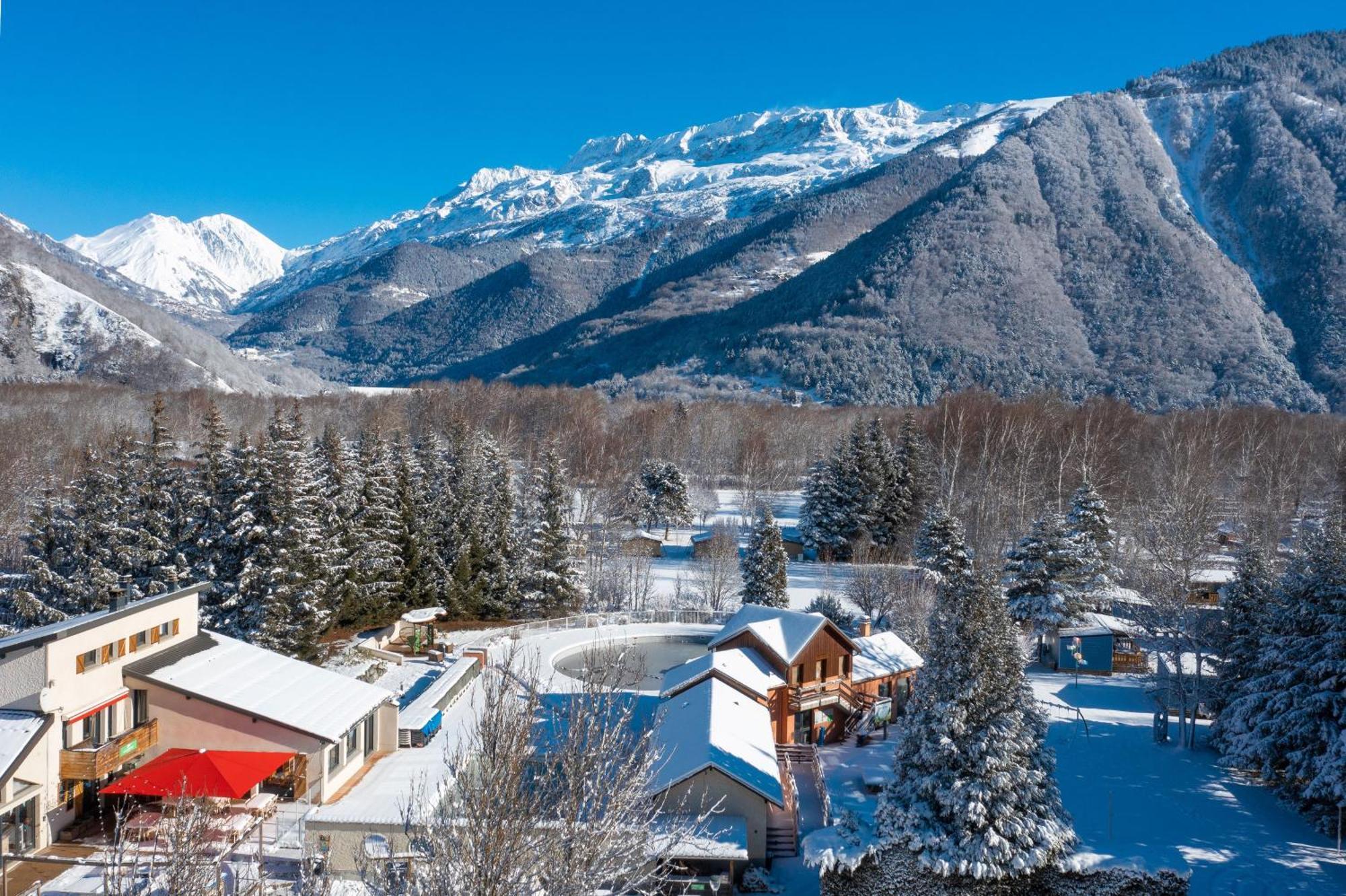 Camping Rcn Belledonne Le Bourg-dʼOisans Eksteriør billede
