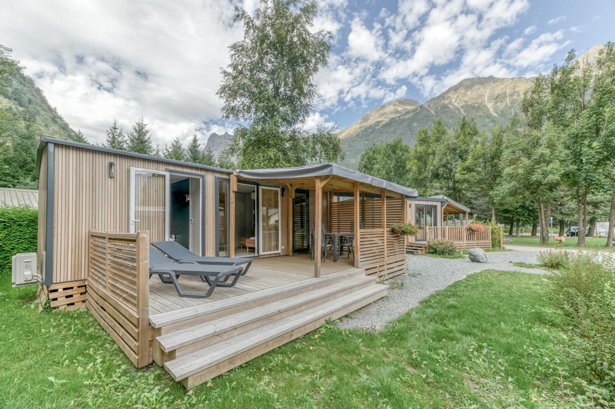 Camping Rcn Belledonne Le Bourg-dʼOisans Eksteriør billede