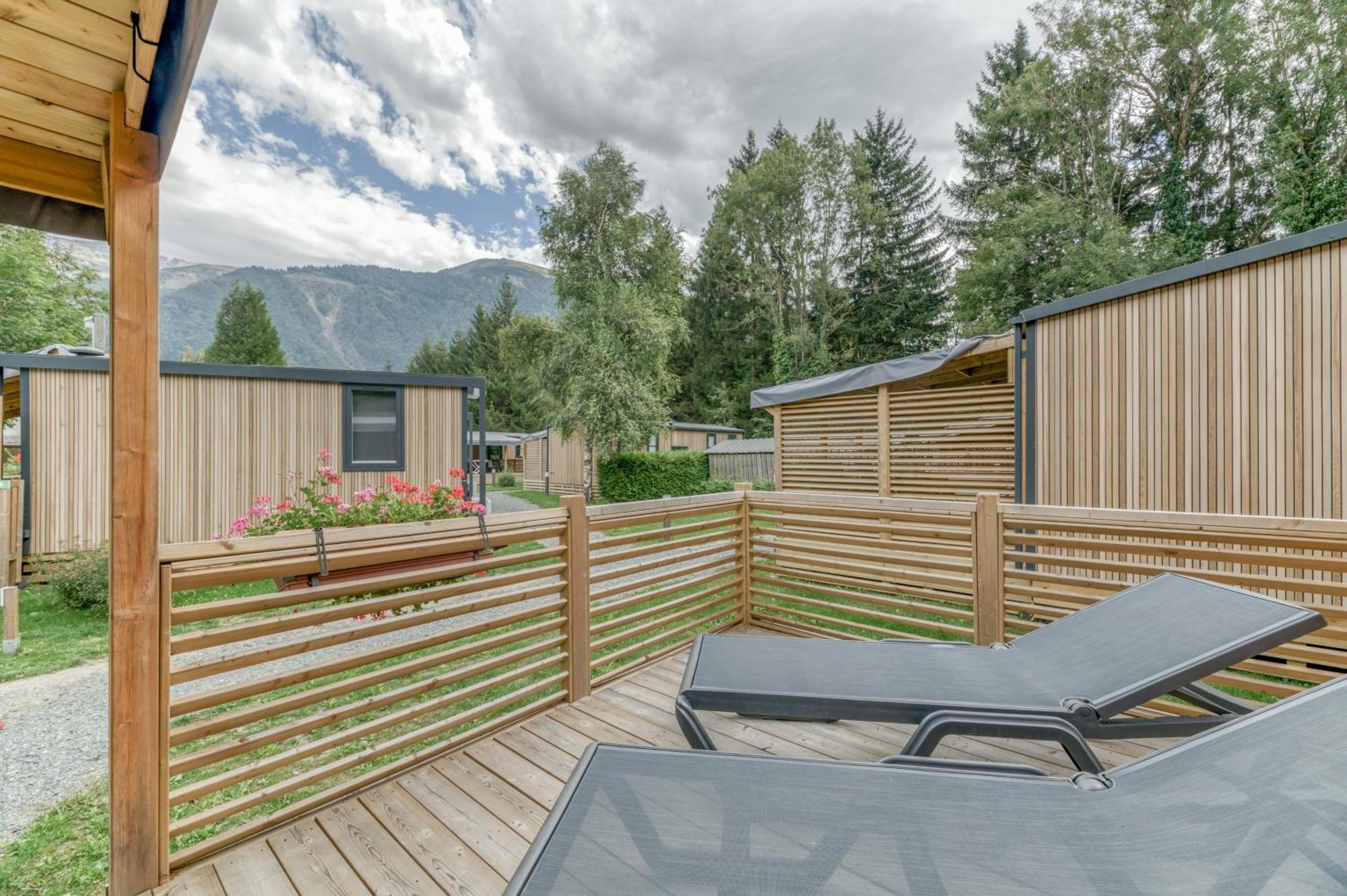 Camping Rcn Belledonne Le Bourg-dʼOisans Eksteriør billede